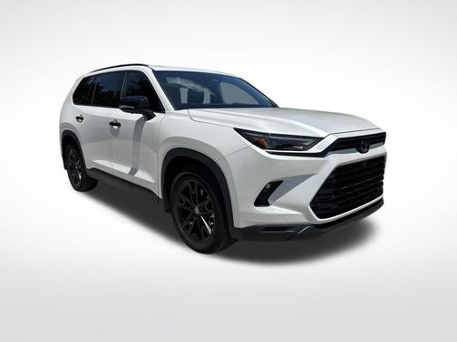 Pearl 2025 Toyota Grand Highlander Hybrid NIGHTSHADE EDITION