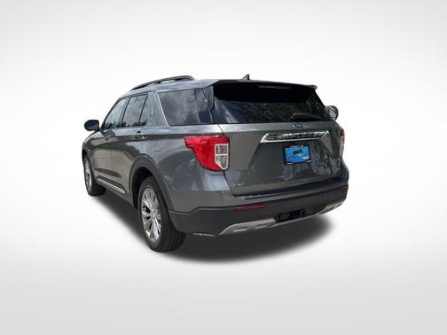 Gray Metallic 2023 Ford Explorer XLT