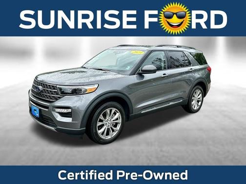 Gray Metallic 2023 Ford Explorer XLT