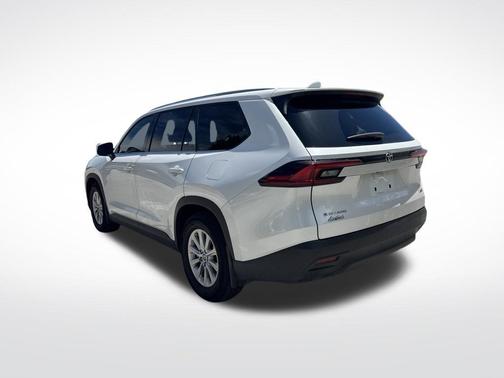 Pearl 2026 Toyota Grand Highlander Hybrid XLE