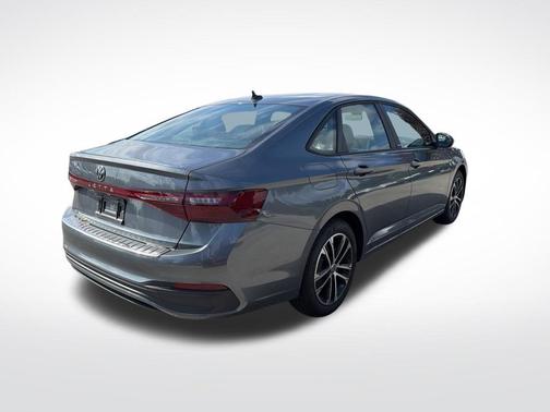 Platinum Gray Metallic 2025 Volkswagen Jetta 1.5T Sport