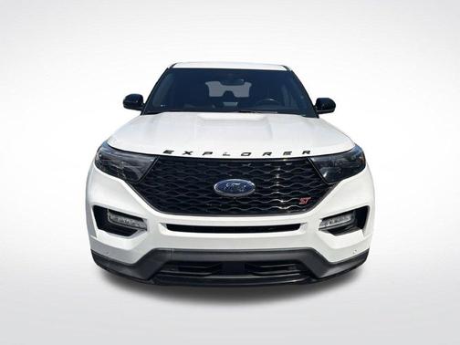 White Metallic 2021 Ford Explorer ST