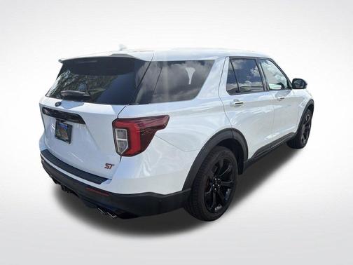 White Metallic 2021 Ford Explorer ST