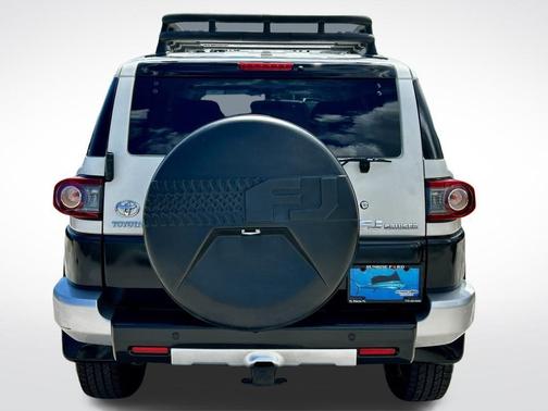 2014 Toyota FJ Cruiser Base