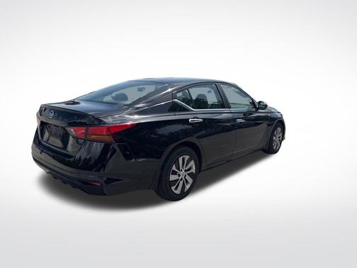 2022 Nissan Altima 2.5 S