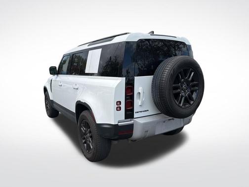 2025 Land Rover Defender P300