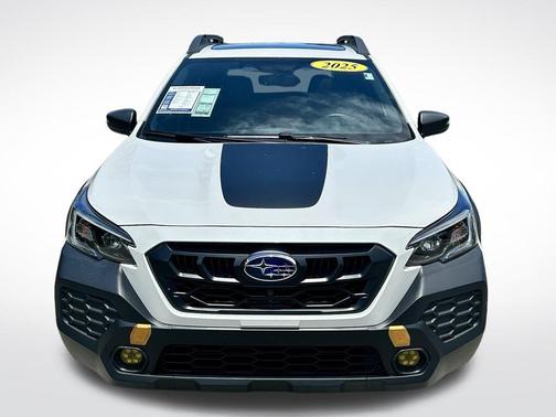 Crystal White Pearl 2025 Subaru Outback Wilderness