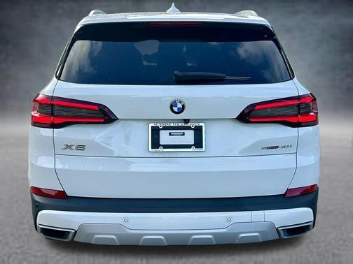 Alpine White 2022 BMW X5 sDrive40i
