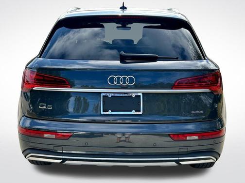 2023 Audi Q5 40 Premium