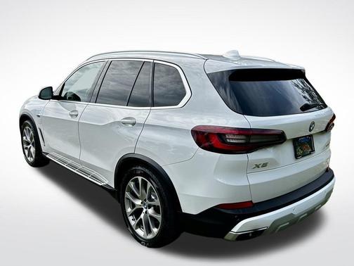 2023 BMW X5 PHEV xDrive45e