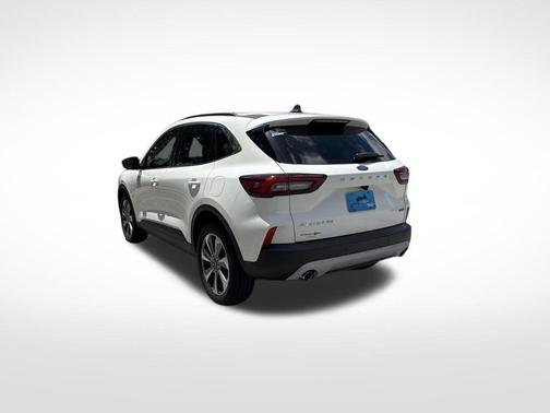 Star White 2023 Ford Escape Platinum