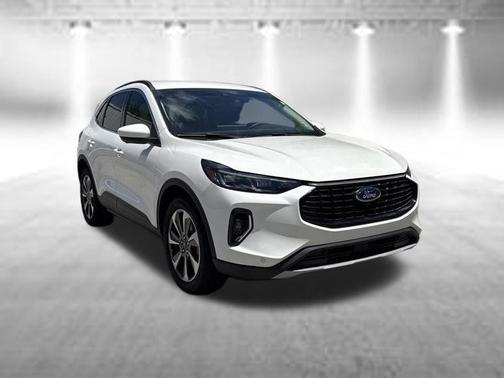 Star White 2023 Ford Escape Platinum