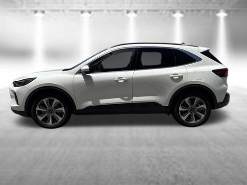 Star White 2023 Ford Escape Platinum