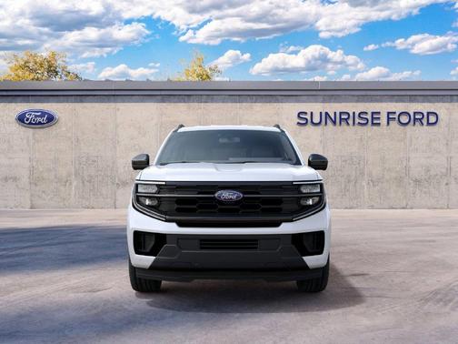 White Metallic 2027 Ford Expedition ACTIVE