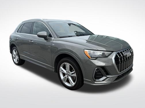 Chronos Gray Metallic 2020 Audi Q3 45 S line Premium