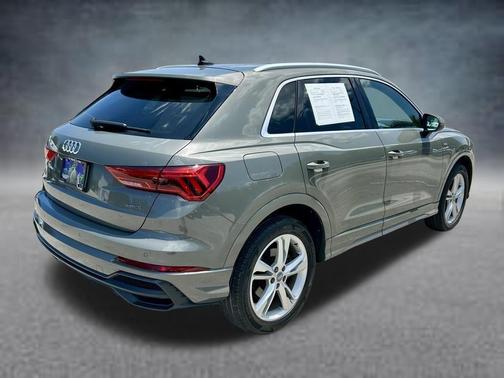 Chronos Gray Metallic 2020 Audi Q3 45 S line Premium