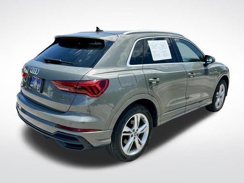 Chronos Gray Metallic 2020 Audi Q3 45 S line Premium