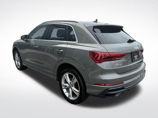Chronos Gray Metallic 2020 Audi Q3 45 S line Premium