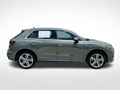Chronos Gray Metallic 2020 Audi Q3 45 S line Premium