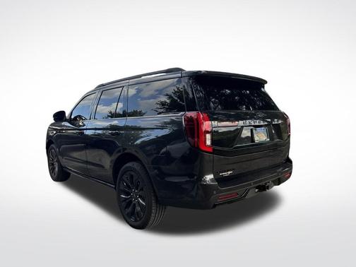 Gray Metallic 2025 Ford Expedition Platinum