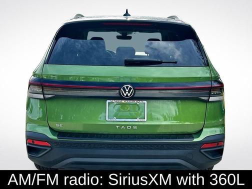 2025 Volkswagen Taos 1.5T SE Black