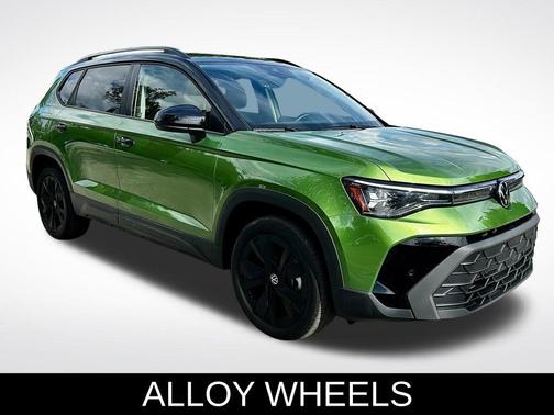 2025 Volkswagen Taos 1.5T SE Black