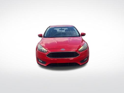 Race Red 2016 Ford Focus SE