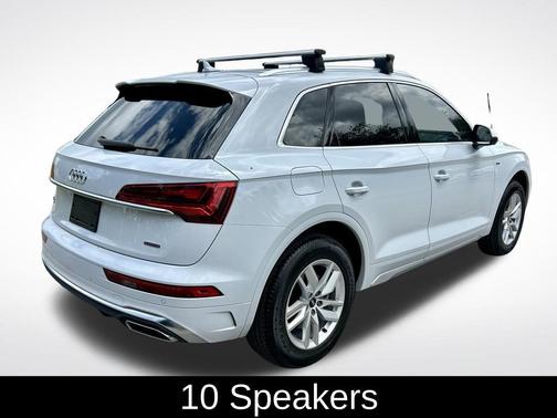 Glacier White Metallic 2023 Audi Q5 45 S line quattro Premium