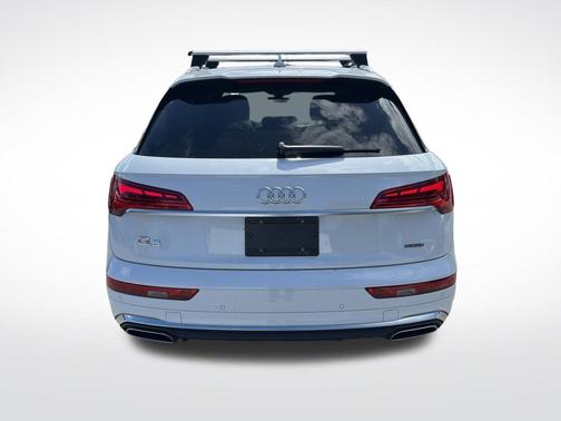 2023 Audi Q5 45 S line quattro Premium