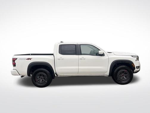 Glacier White 2026 Nissan Frontier PRO-4X