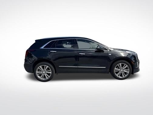 Black Metallic 2024 Cadillac XT5 Premium Luxury