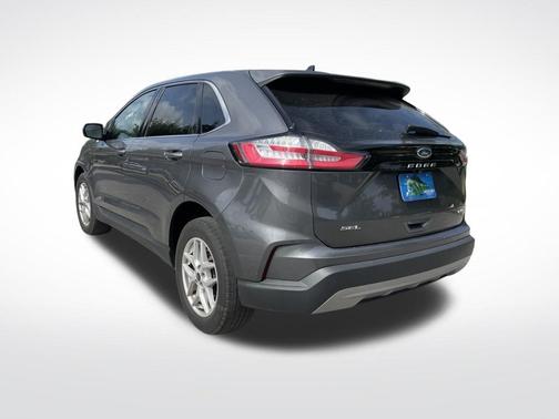 Gray 2022 Ford Edge SEL