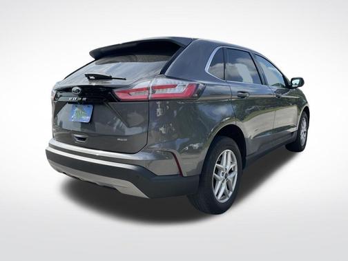 Gray 2022 Ford Edge SEL