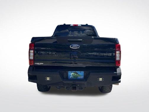 Blue Metallic 2022 Ford F-350 Lariat Super Duty