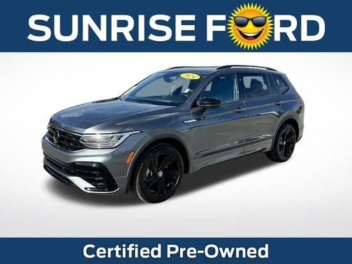 2024 Volkswagen Tiguan 2.0T SE R-Line Black