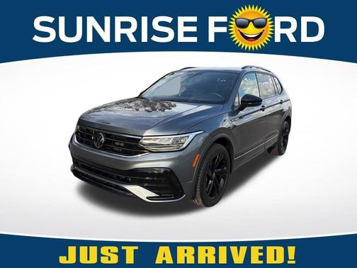 2024 Volkswagen Tiguan 2.0T SE R-Line Black