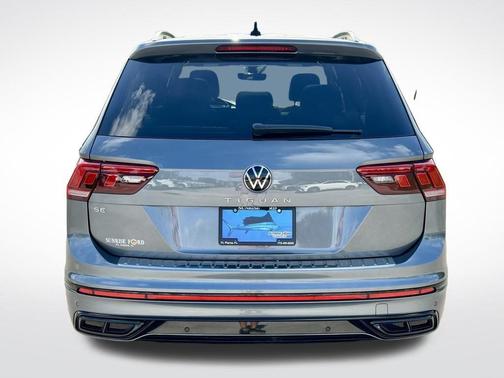 2024 Volkswagen Tiguan 2.0T SE R-Line Black