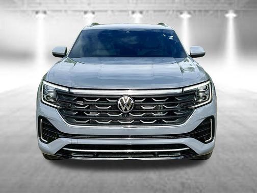 Pure Gray 2024 Volkswagen Atlas Cross Sport 2.0T SEL Premium R-Line