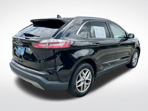 Black Metallic 2021 Ford Edge SEL