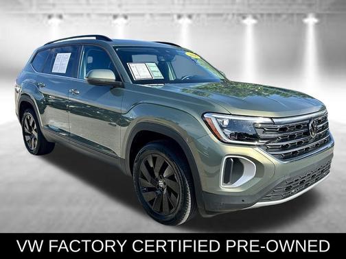 Avocado Green Pearl 2026 Volkswagen Atlas 2.0T SE W/TECHNOLOGY