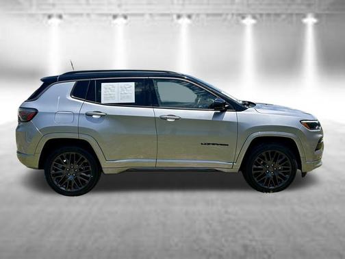 Billet Silver Metallic Clearcoat 2022 Jeep Compass Limited