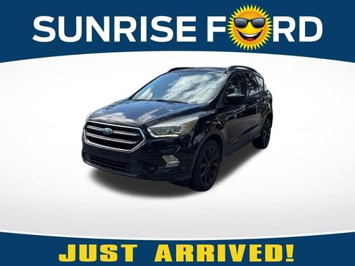 Shadow Black 2017 Ford Escape SE