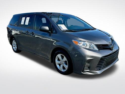 2019 Toyota Sienna L