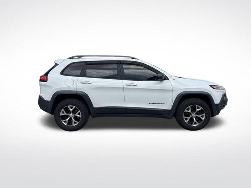 Bright White Clearcoat 2017 Jeep Cherokee Trailhawk