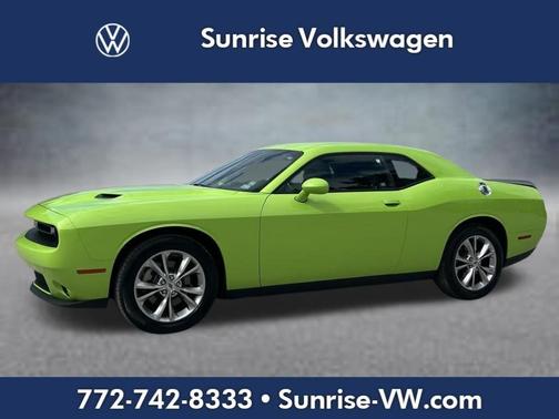 Sublime Clearcoat Metallic 2023 Dodge Challenger SXT