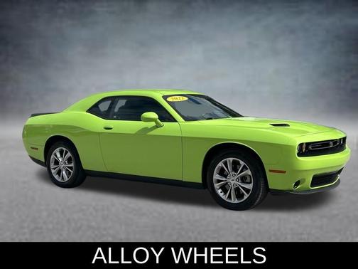 Sublime Clearcoat Metallic 2023 Dodge Challenger SXT