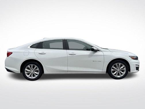 Summit White 2025 Chevrolet Malibu LT