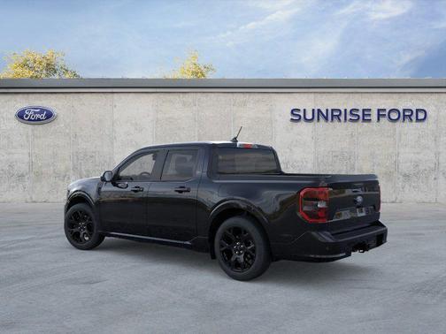 Shadow Black 2026 Ford Maverick Lobo Standard