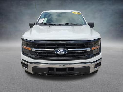 Oxford White 2024 Ford F-150 XLT