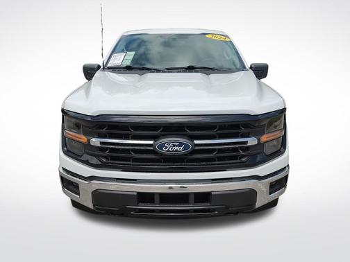 Oxford White 2024 Ford F-150 XLT